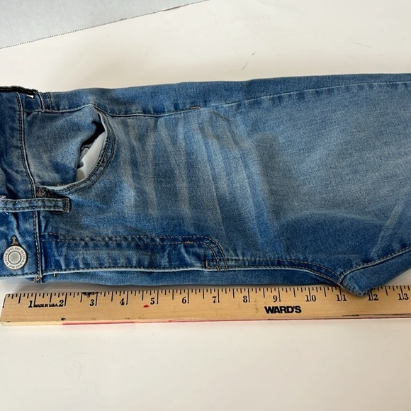 SO Junior Ultimate Jeggings Jeans. Size 15. High Rise.  Blue Denim. - Picture 7 of 8